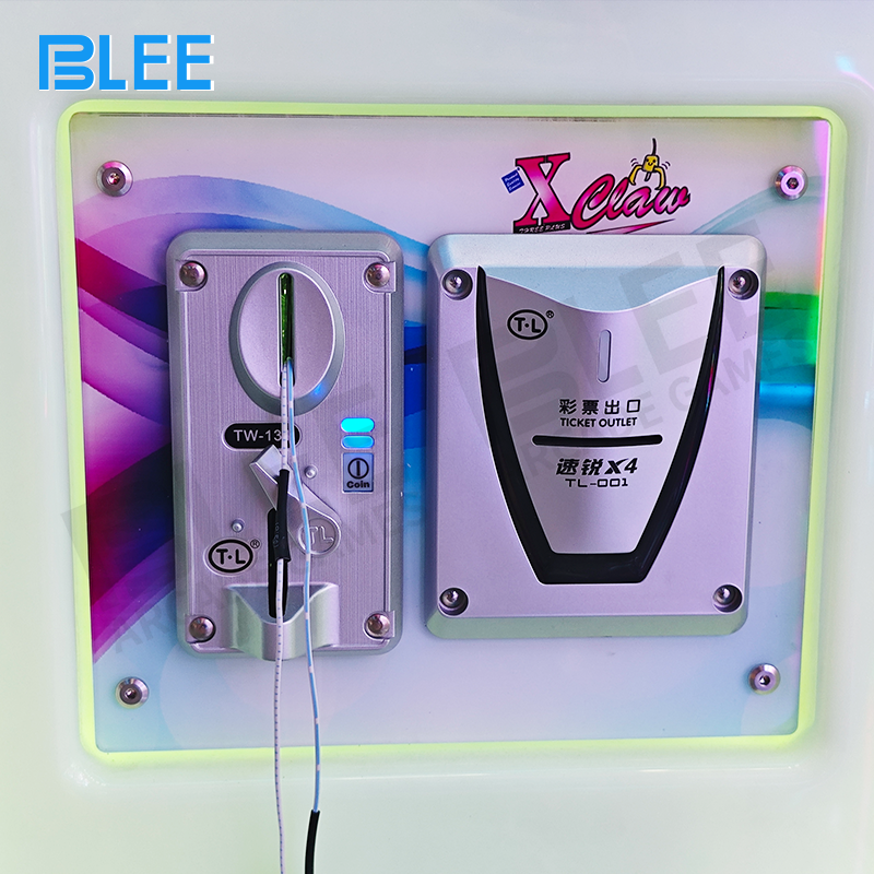 High-performance arcade claw crane machine